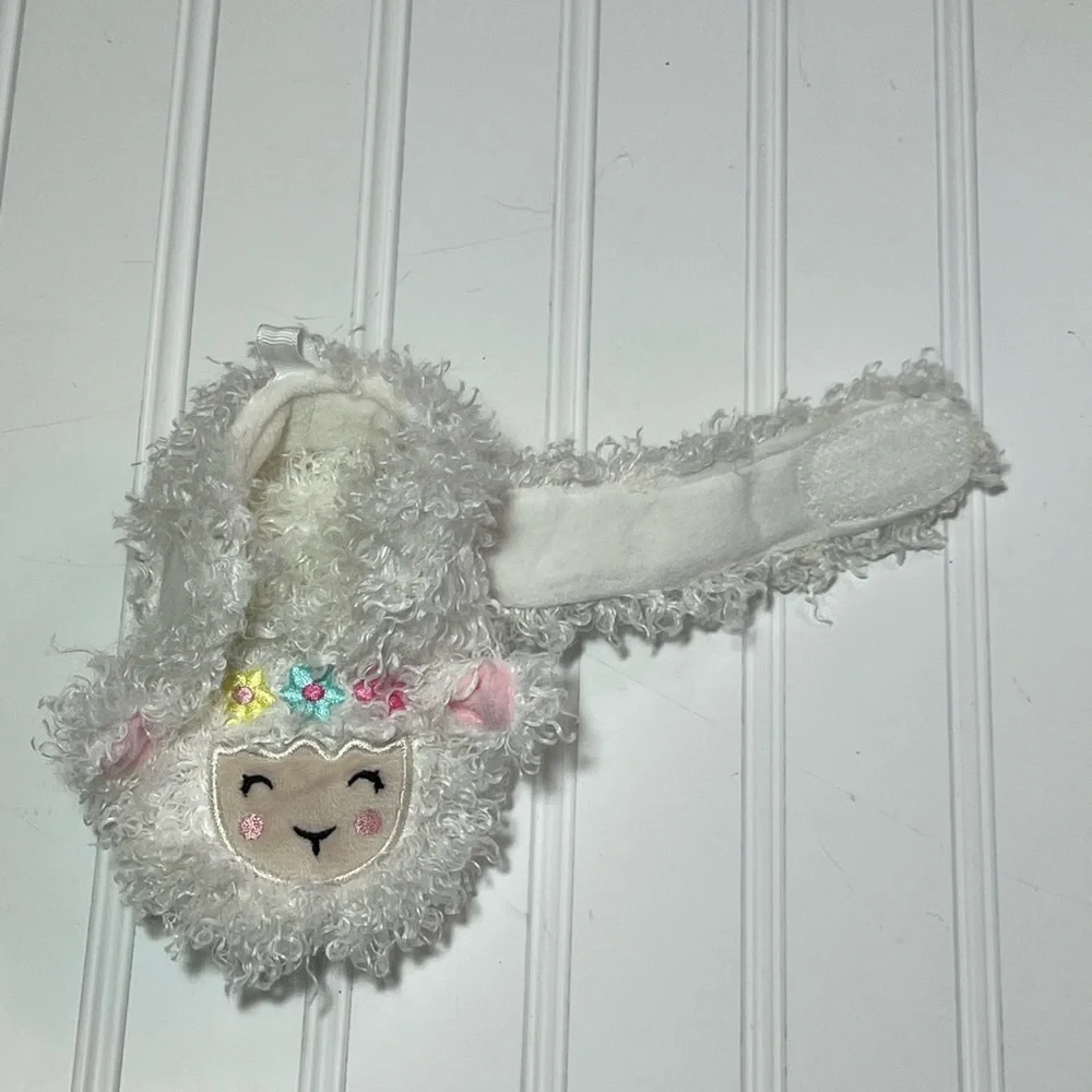 White Lamb Baby Girl Booties Size 2 Adorable